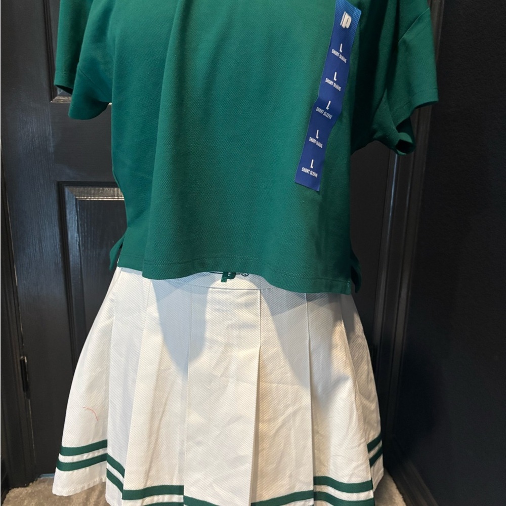 MATCHING SET - Picture 2 of 6